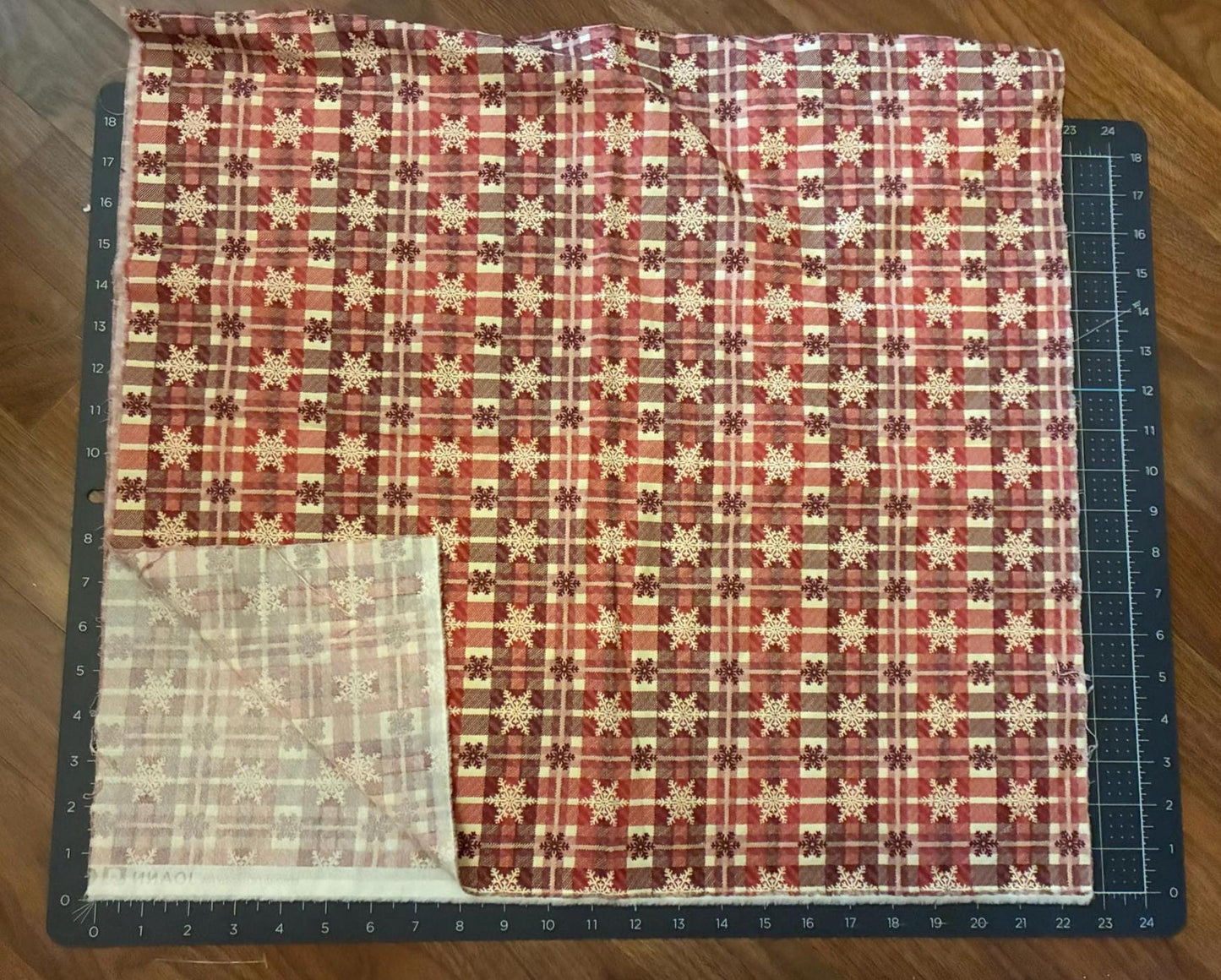 Christmas Fabric (Snowflake Plaid)