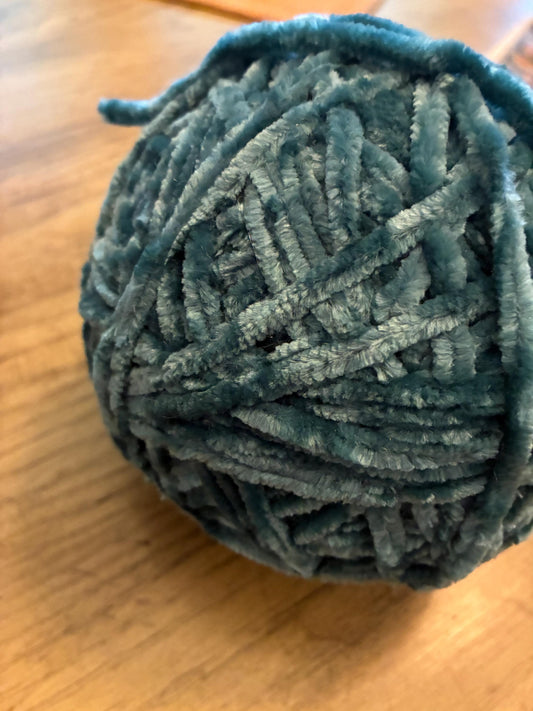 Bernat Velvet Blanket Yarn (Teal)