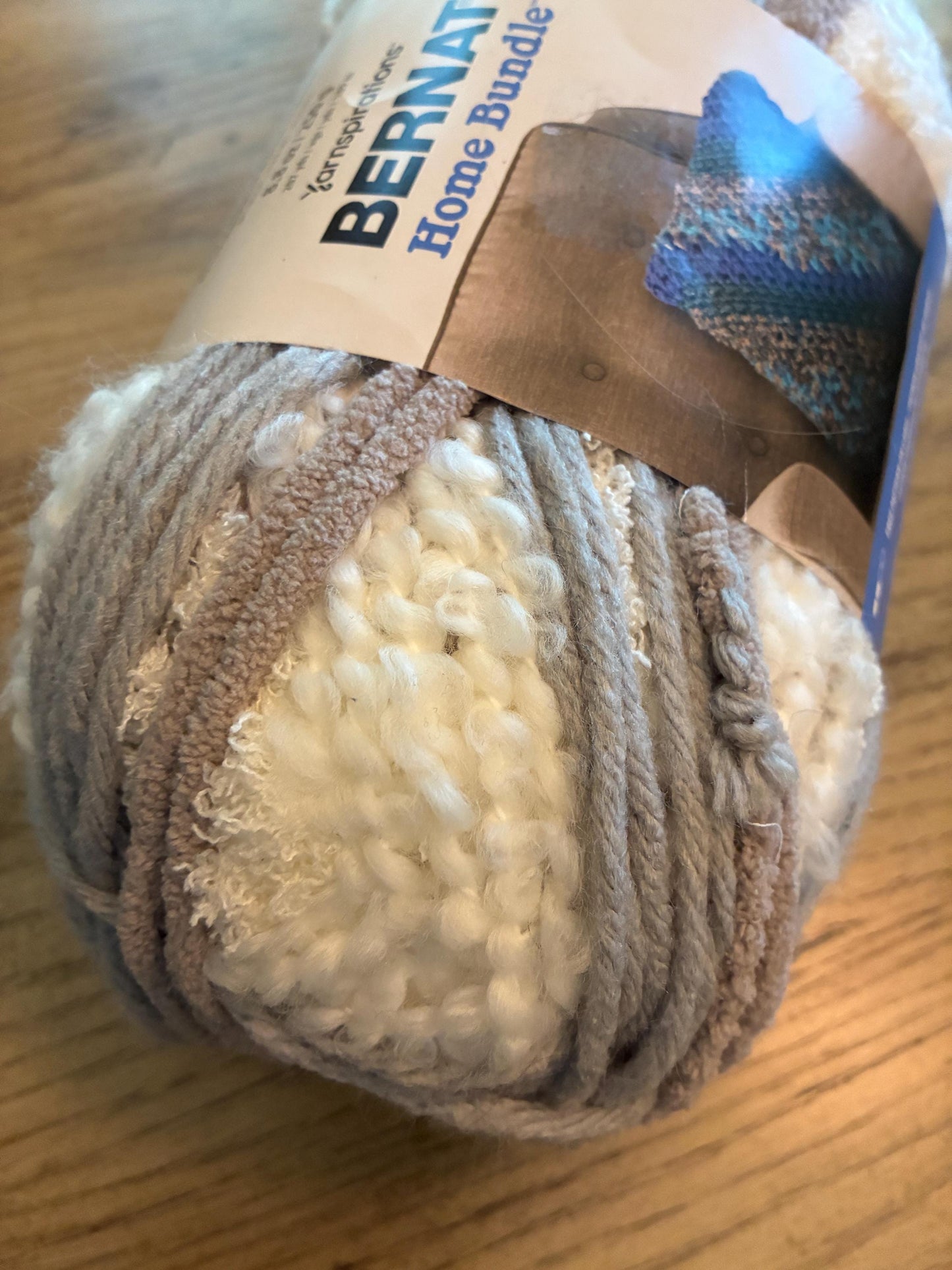 Bernat Yarn (Textured / Super Bulky)