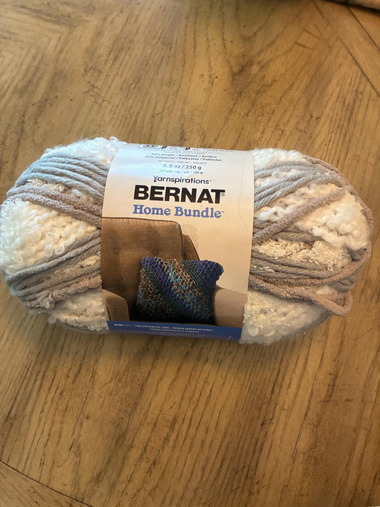 Bernat Yarn (Textured / Super Bulky)