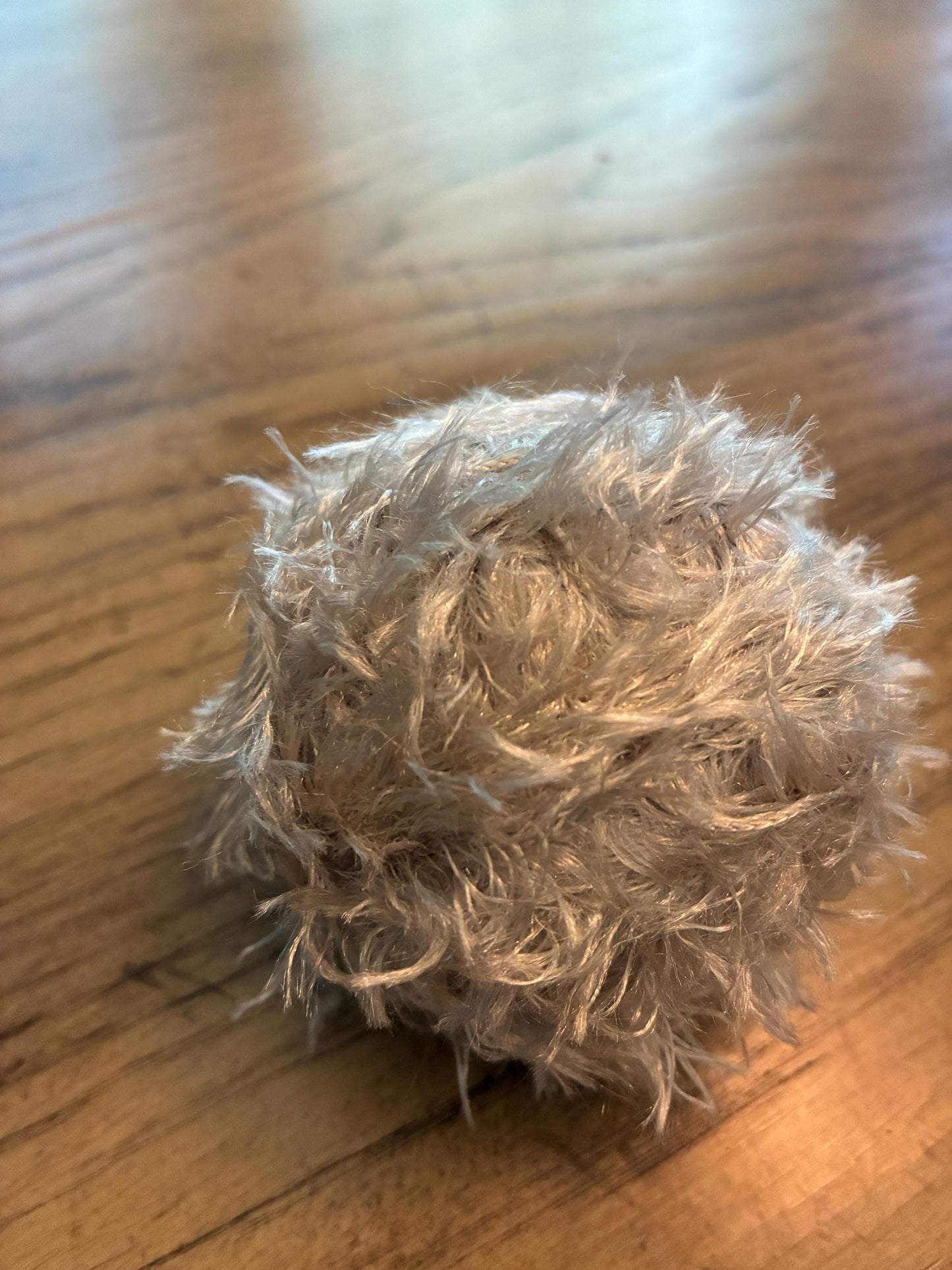 Eyelash Yarn (Light Gray)