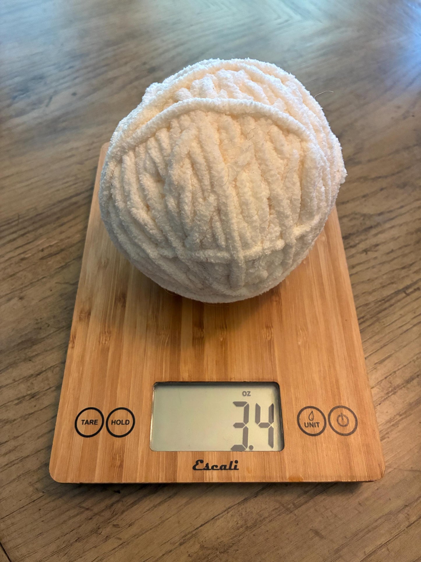 Bernat Blanket Yarn (Cream)